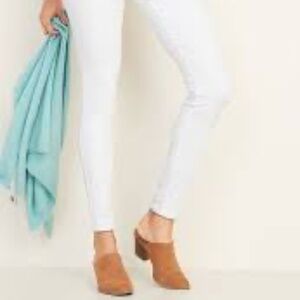 Old Navy Mid-Rise Rockstar Super Skinny White Jeans Size 10 GUC!